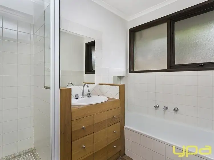 Seventh view of Homely house listing, 1 Hotham Court, Sunbury VIC 3429