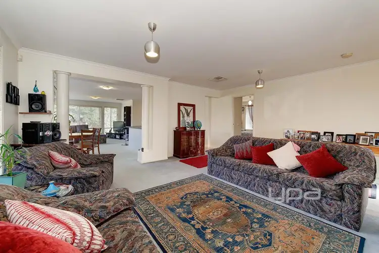 Fourth view of Homely house listing, 5 Farnham Court, Craigieburn VIC 3064