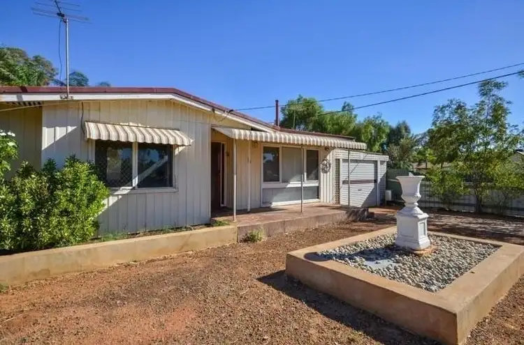 80 North Terrace, Boulder WA 6432