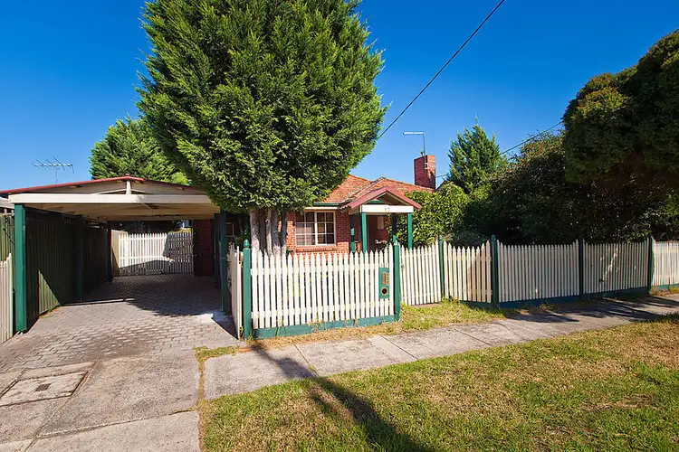 Second view of Homely house listing, 17 Sunset Boulevard, Jacana VIC 3047