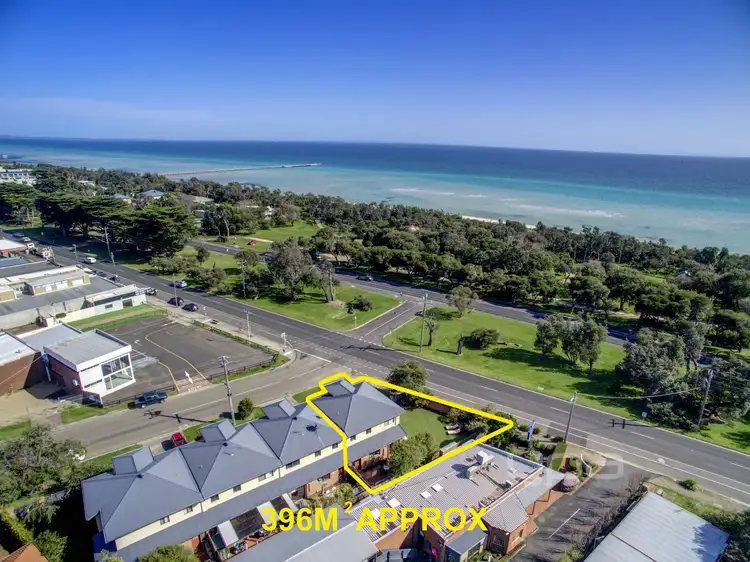 1/1 Adams Avenue, Rosebud VIC 3939