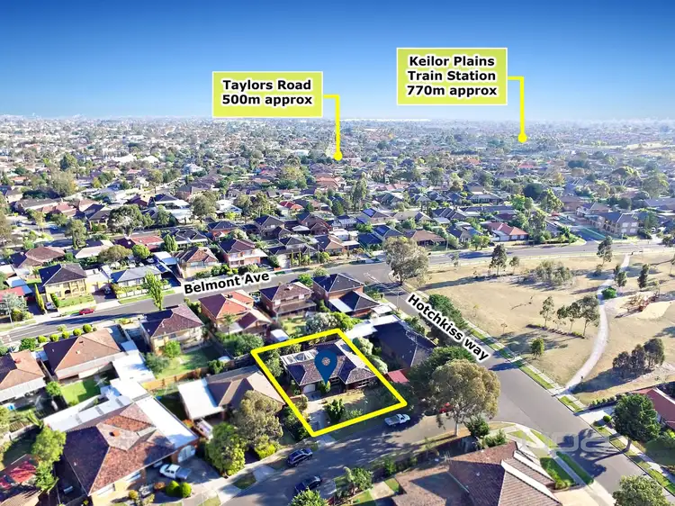 Third view of Homely house listing, 4 Itala Court, Keilor Downs VIC 3038