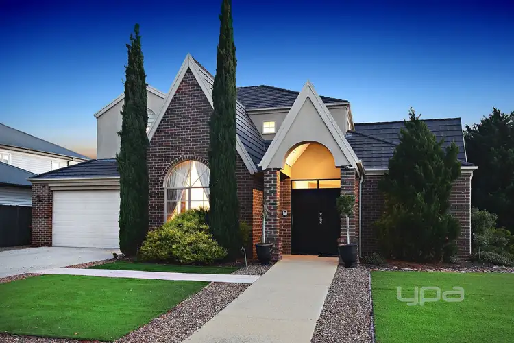 1 Reed Place, Caroline Springs VIC 3023