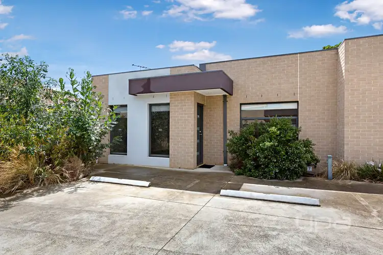 7/25 Deutgam Street, Werribee VIC 3030