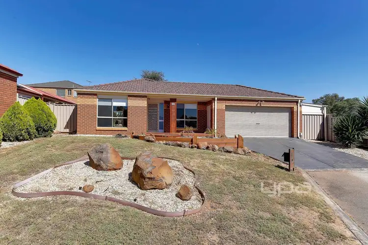 13 Waterside Close, Hoppers Crossing VIC 3029