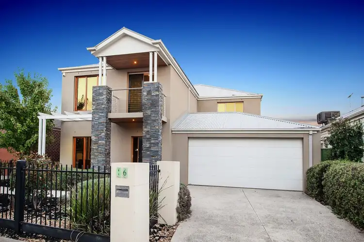 16 Botanical Drive, Caroline Springs VIC 3023