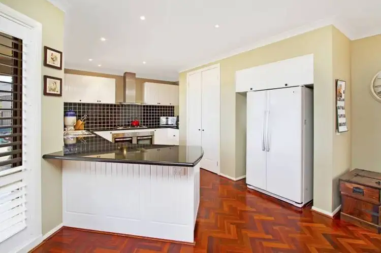 Fourth view of Homely house listing, 8 Nottinghill Rise, Sunbury VIC 3429