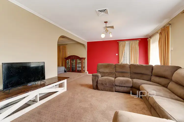 Sixth view of Homely house listing, 2 Kirkbride Way, Craigieburn VIC 3064