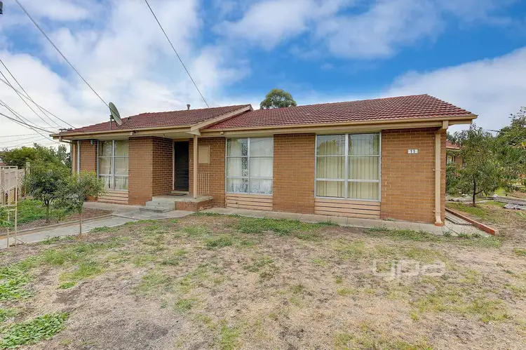 11 Longford Crescent, Coolaroo VIC 3048