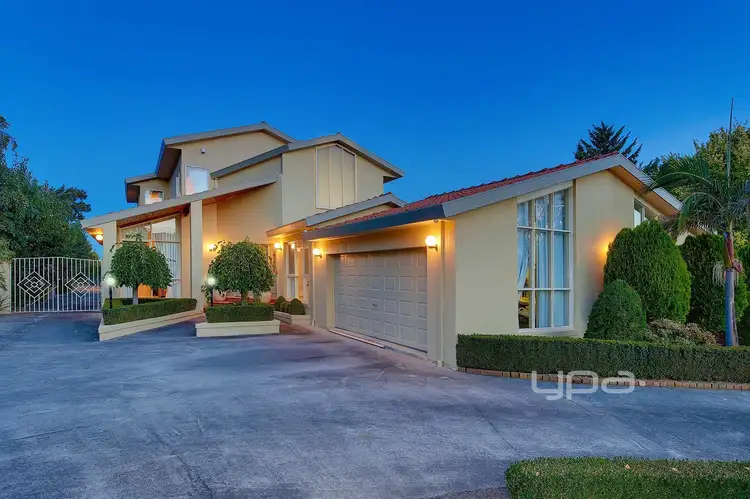Third view of Homely house listing, 15 Murray Court, Greenvale VIC 3059