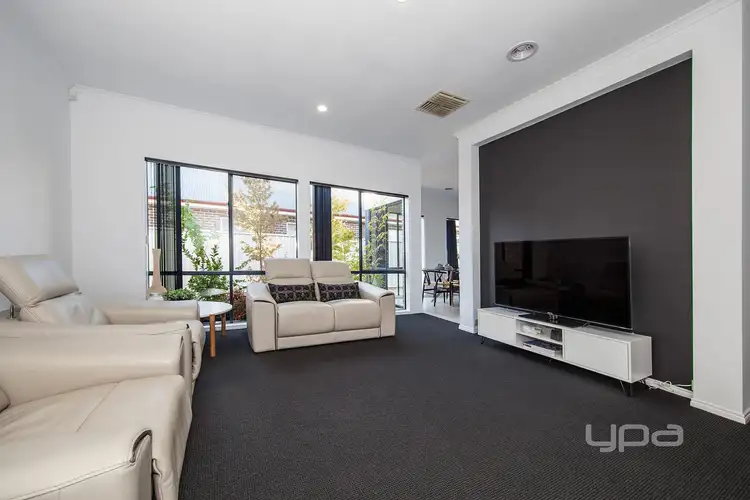 Fourth view of Homely house listing, 2 Bushy Park Avenue, Caroline Springs VIC 3023