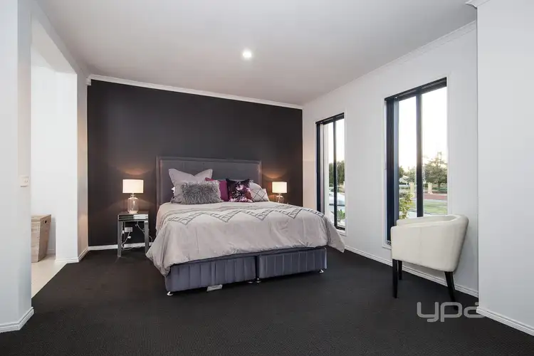 Seventh view of Homely house listing, 2 Bushy Park Avenue, Caroline Springs VIC 3023