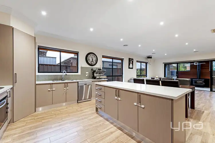 Fifth view of Homely house listing, 3 Huntingfield Street, Craigieburn VIC 3064