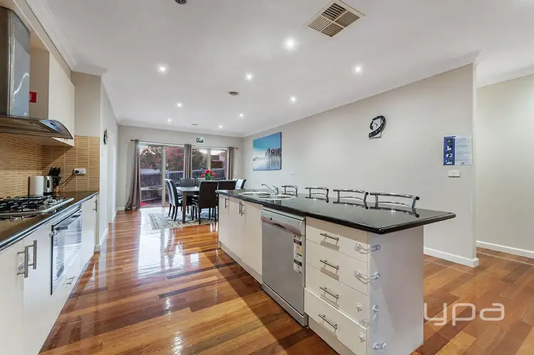 3 Strathallan Grove, Craigieburn VIC 3064
