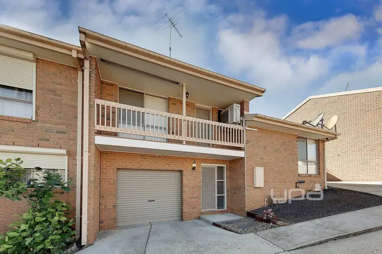2/6 Shankland Boulevard, Meadow Heights VIC 3048