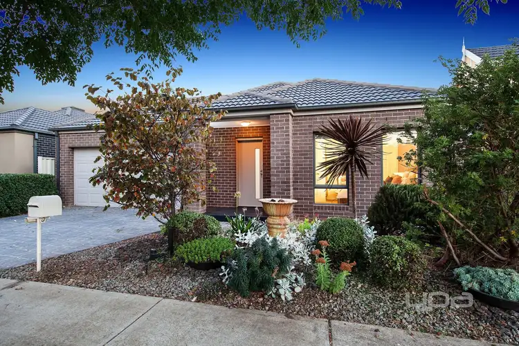 7 Daly Circuit, Caroline Springs VIC 3023
