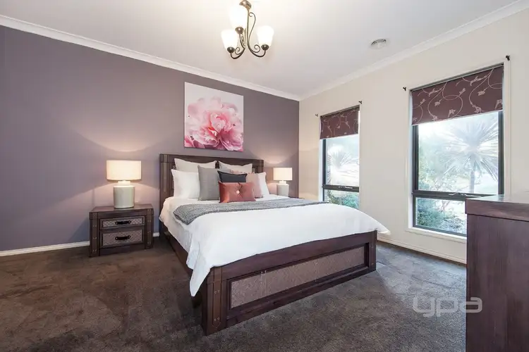 Second view of Homely house listing, 7 Daly Circuit, Caroline Springs VIC 3023