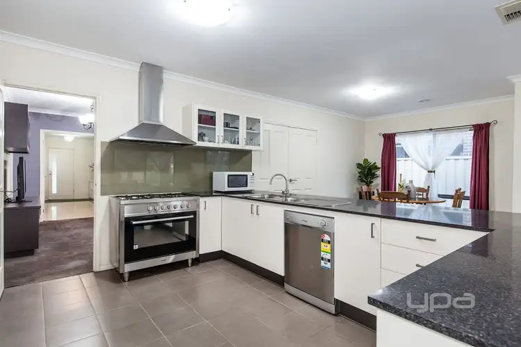 Sixth view of Homely house listing, 7 Daly Circuit, Caroline Springs VIC 3023