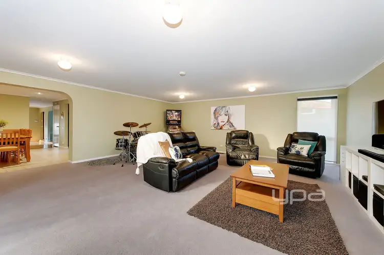 Fifth view of Homely house listing, 73 Hillcrest Drive, Westmeadows VIC 3049