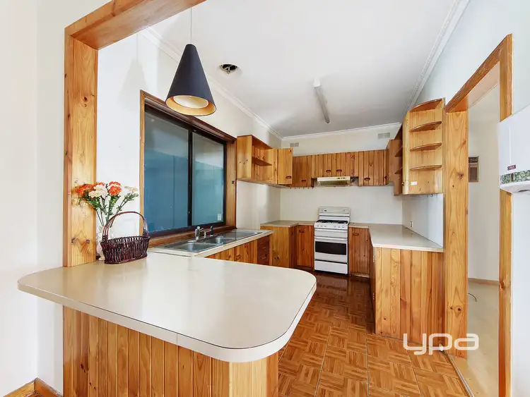 Third view of Homely unit listing, 1/27 James Street, St Albans VIC 3021