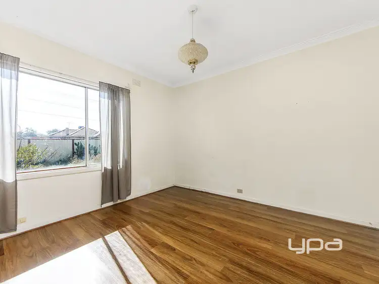 Fifth view of Homely unit listing, 1/27 James Street, St Albans VIC 3021