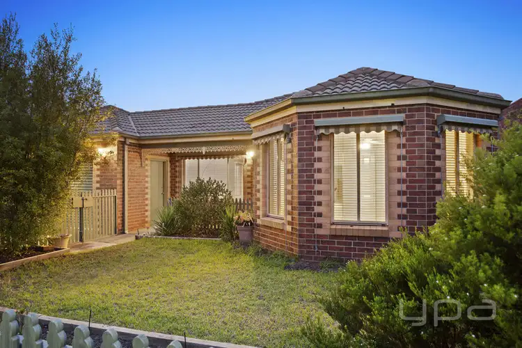 27 Abbotswood Drive, Hoppers Crossing VIC 3029