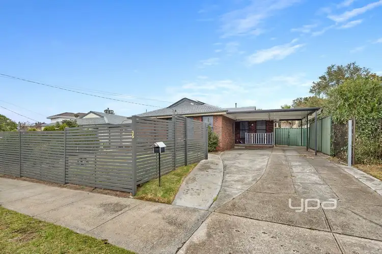 35 Ruthven Street, Sunbury VIC 3429