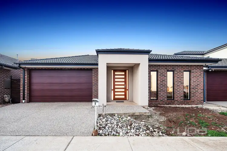 8 Sarenne Way, Plumpton VIC 3335