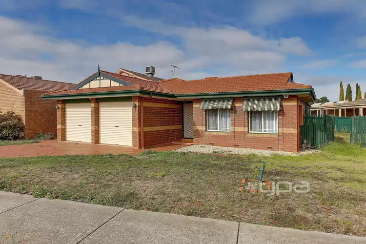 25 Yarcombe Crescent, Craigieburn VIC 3064