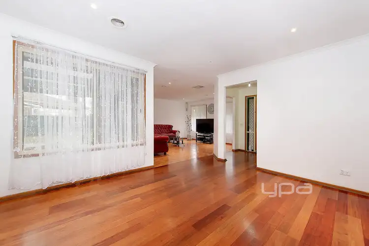 Fifth view of Homely house listing, 25 Yarcombe Crescent, Craigieburn VIC 3064