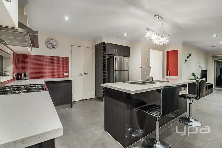 Fifth view of Homely house listing, 6 Mallard Circuit, Craigieburn VIC 3064
