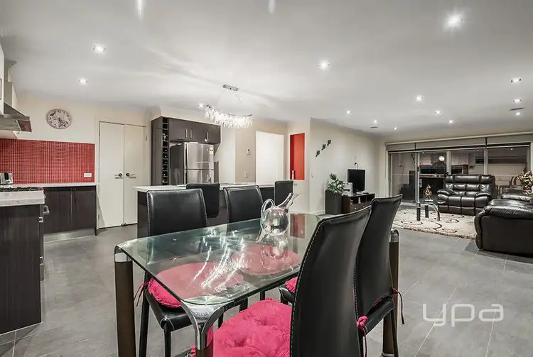 Sixth view of Homely house listing, 6 Mallard Circuit, Craigieburn VIC 3064
