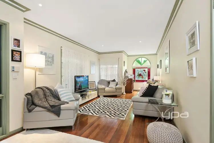 Second view of Homely house listing, 3 Strachen Court, Sunbury VIC 3429