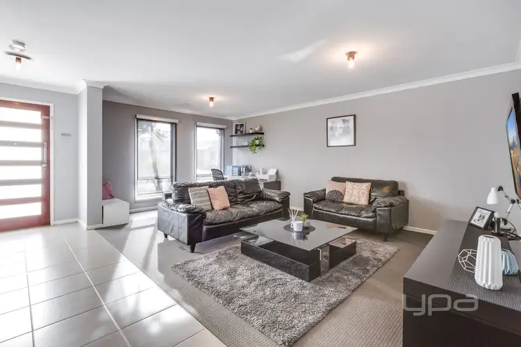 Second view of Homely house listing, 8 Wing Circuit, Tarneit VIC 3029