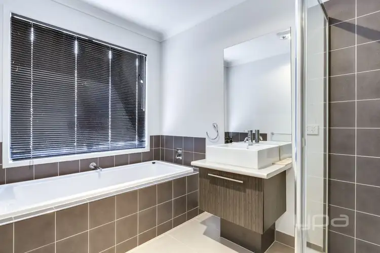Seventh view of Homely house listing, 8 Wing Circuit, Tarneit VIC 3029