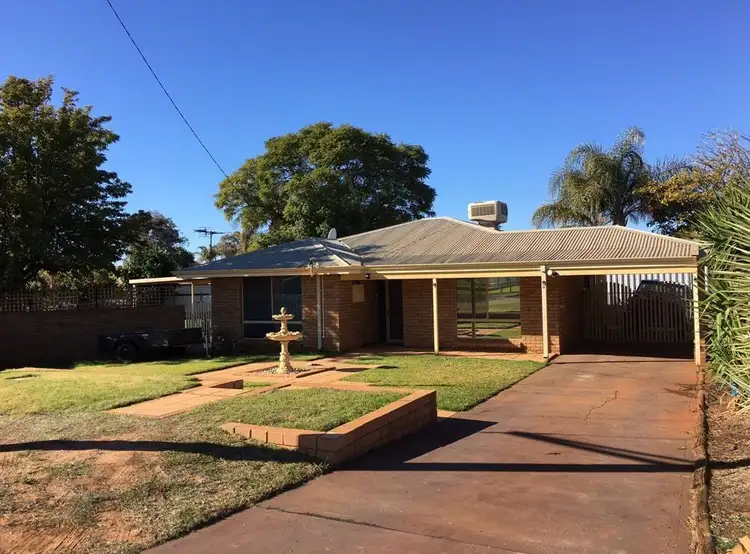 10 Compton Court, Hannans WA 6430