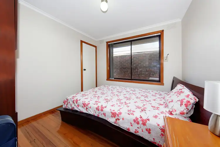 Seventh view of Homely house listing, 10 Whitley Crescent, Craigieburn VIC 3064