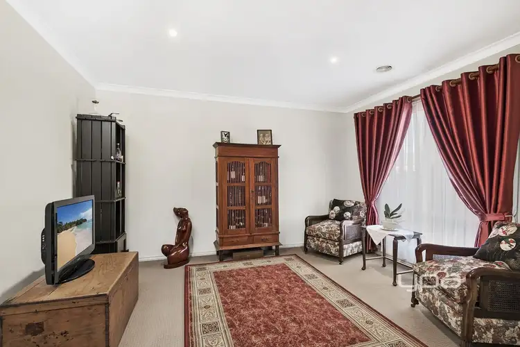 Fifth view of Homely house listing, 18 Raine Court, Sunbury VIC 3429