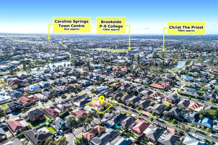 Second view of Homely house listing, 21 Macedon Close, Caroline Springs VIC 3023