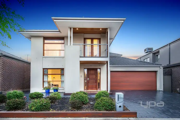 13 Ridgegreen View, Caroline Springs VIC 3023
