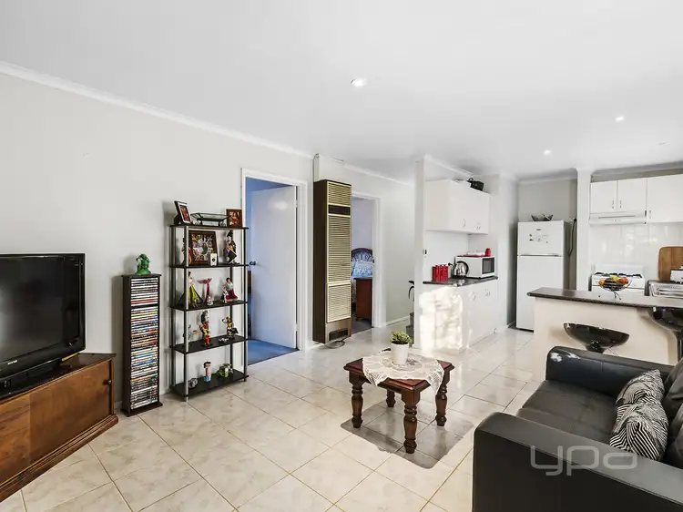 11/4-10 Plover Street