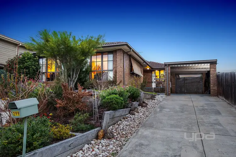 299 Carrick Drive, Gladstone Park VIC 3043