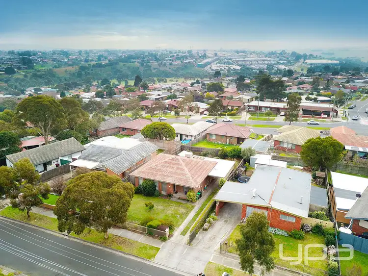 Second view of Homely house listing, 14 Hendricks Crescent, Jacana VIC 3047