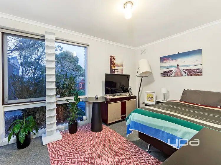 Seventh view of Homely house listing, 2 Camelot Drive, Albanvale VIC 3021