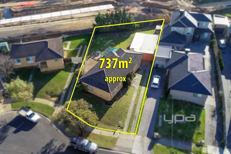 Second view of Homely house listing, 16 Haven Court, Westmeadows VIC 3049
