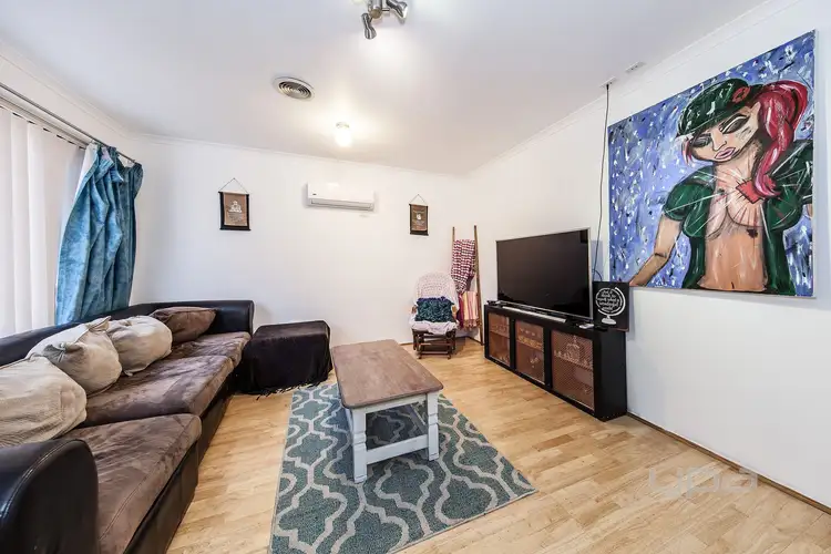 Fifth view of Homely house listing, 8 Patterson Close, Caroline Springs VIC 3023