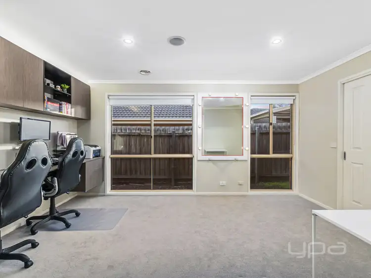 Fifth view of Homely house listing, 3 Mark Drive, Hillside VIC 3037