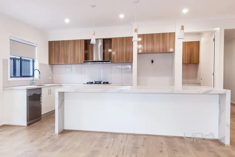 Seventh view of Homely house listing, 104 Hawking Crescent, Plumpton VIC 3335