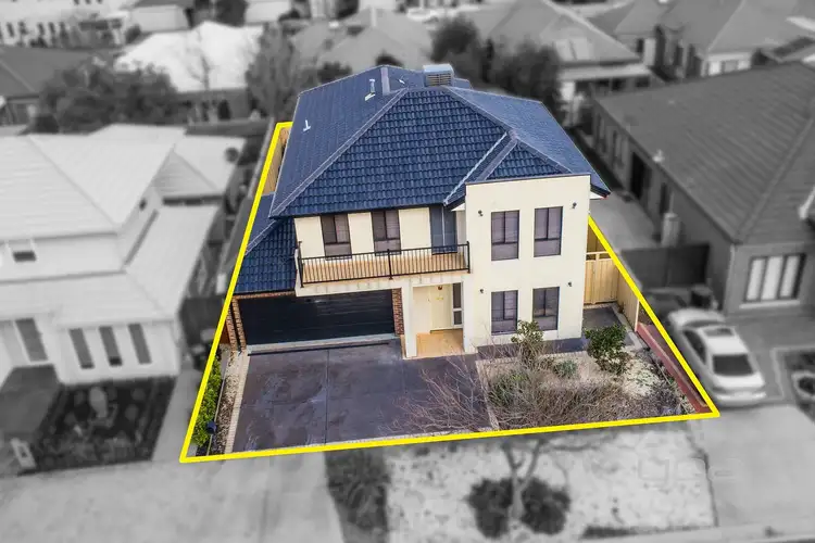 Second view of Homely house listing, 5 Gairdners Pass, Caroline Springs VIC 3023