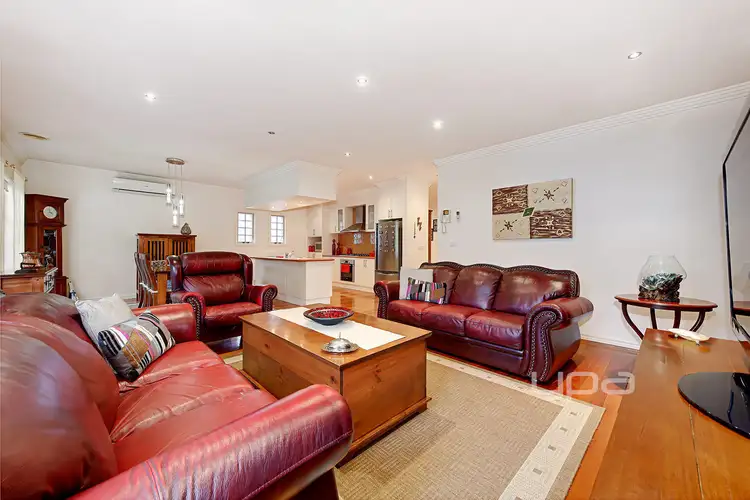 Fourth view of Homely house listing, 15 Aldercress Close, Craigieburn VIC 3064